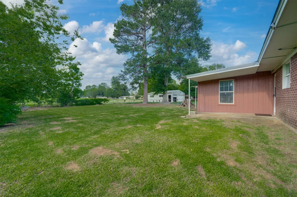 3165 E Houston Street Paris, TX 75460