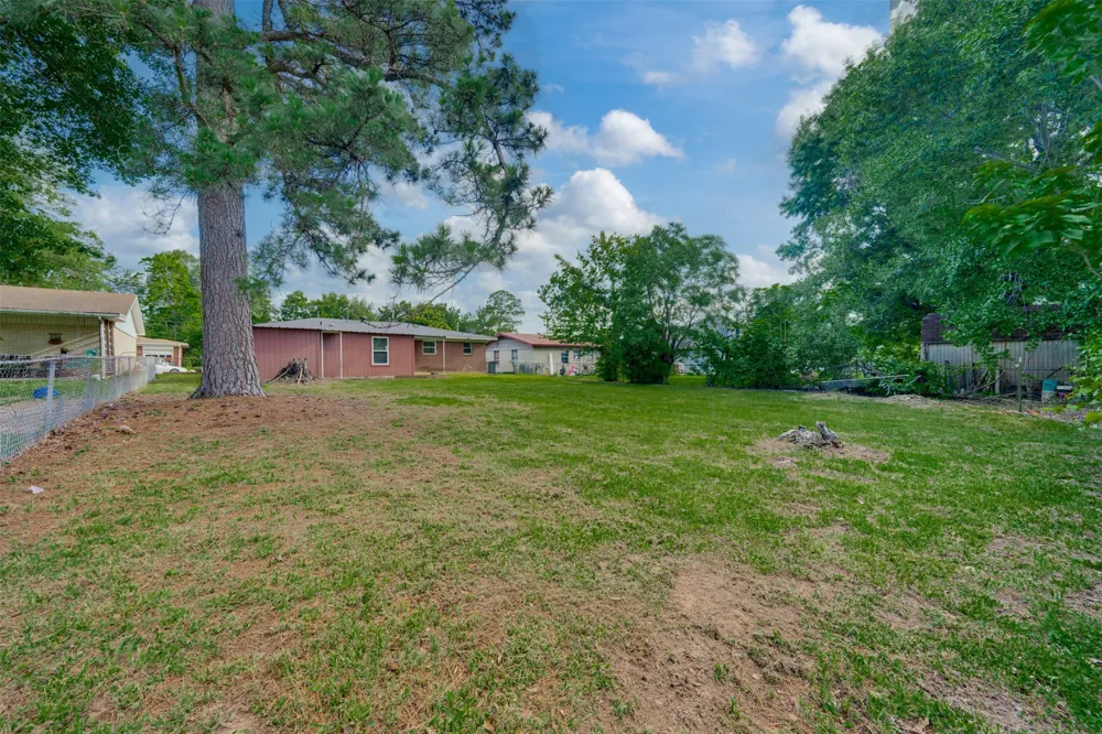 3165 E Houston Street Paris, TX 75460