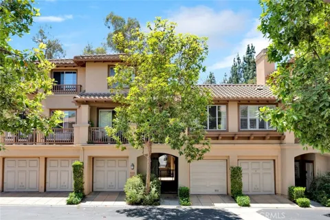 2640 Dunstan
