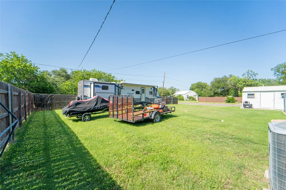 1400 W Wheeler Street Breckenridge, TX 76424