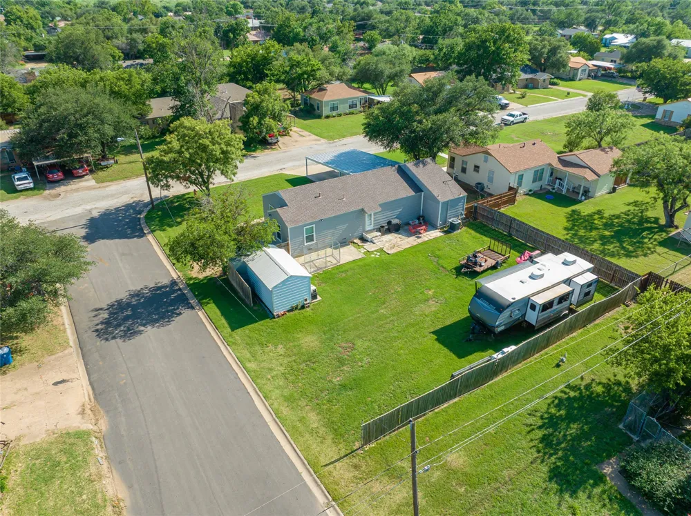 1400 W Wheeler Street Breckenridge, TX 76424