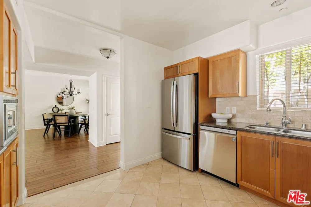 8238 W Manchester Avenue #208 Playa del Rey, CA 90293