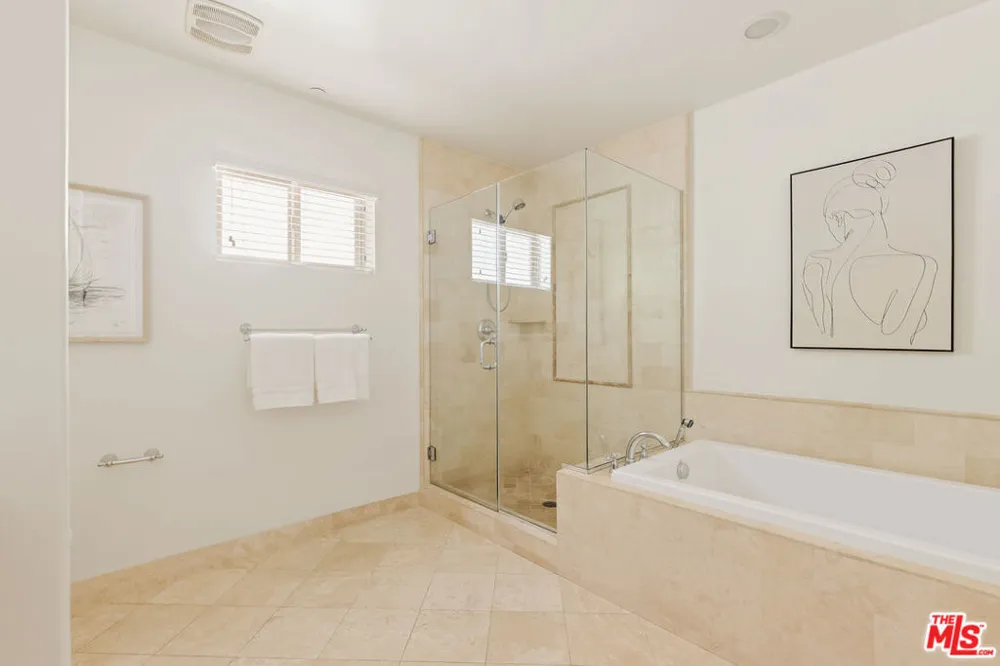 8238 W Manchester Avenue #208 Playa del Rey, CA 90293