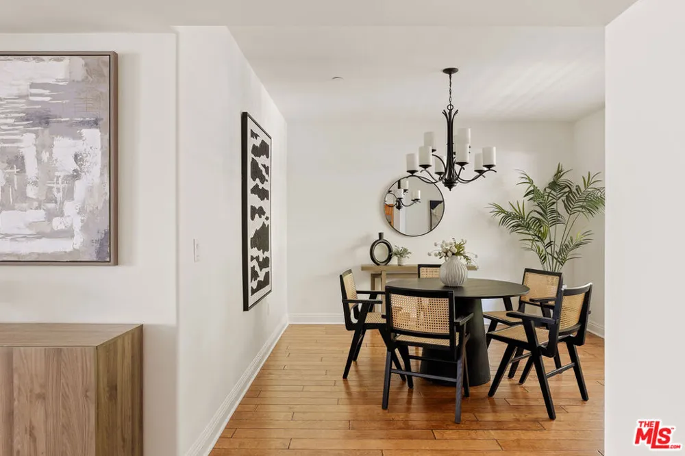 8238 W Manchester Avenue #208 Playa del Rey, CA 90293