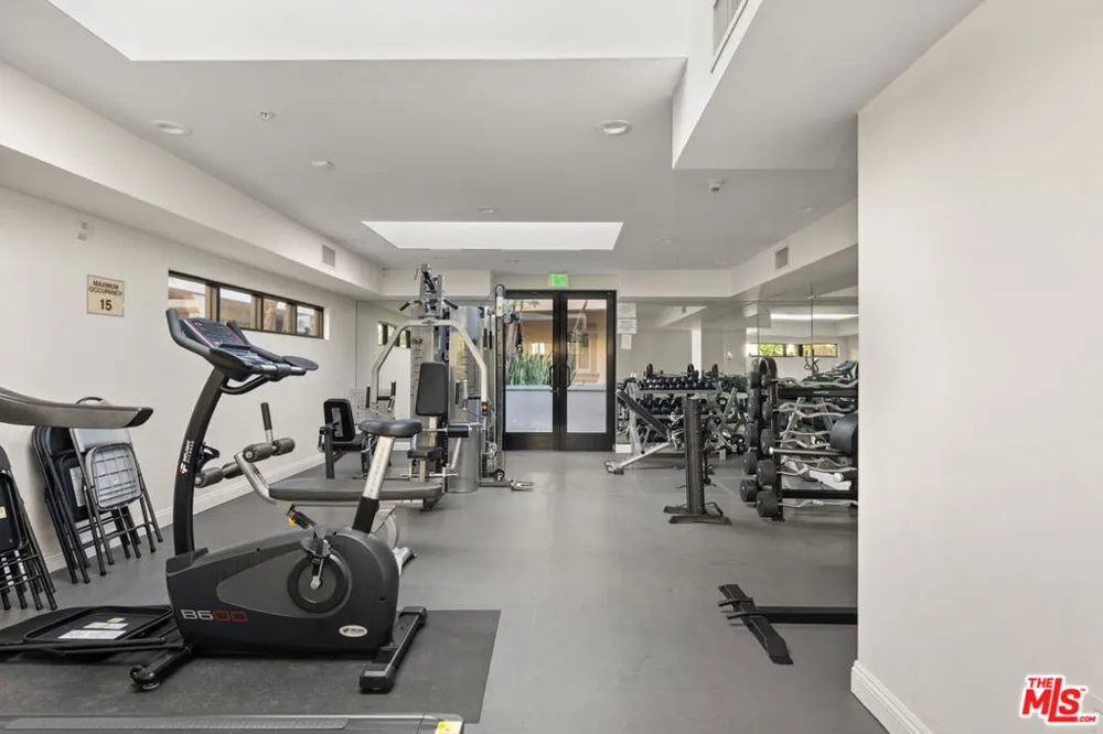 8238 W Manchester Avenue #208 Playa del Rey, CA 90293