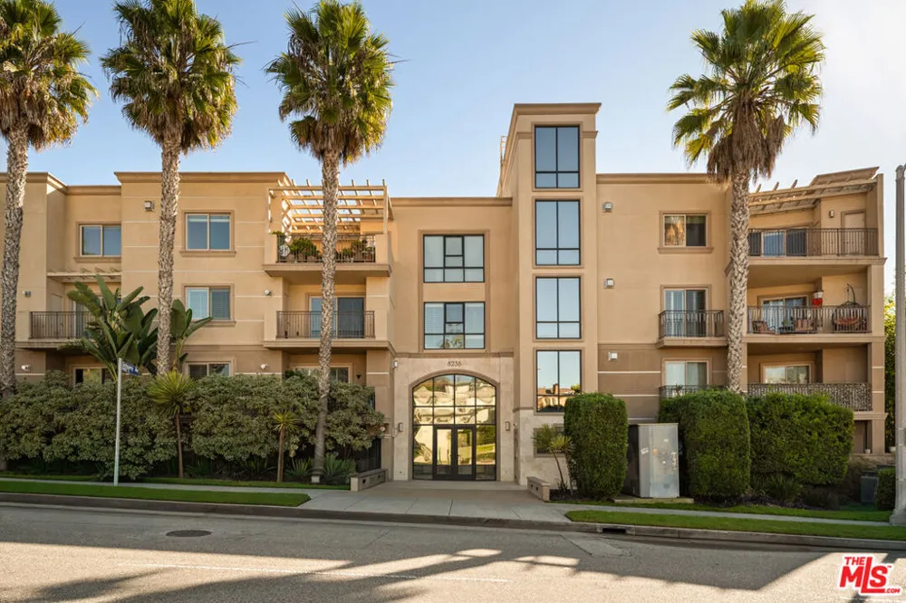 8238 W Manchester Avenue #208 Playa del Rey, CA 90293
