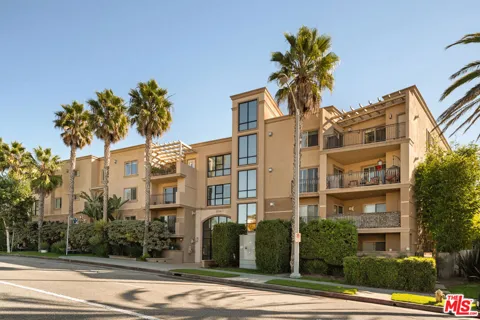 8238 W Manchester Avenue #208