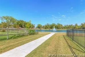 1612 E 114th Street Jenks, OK 74037