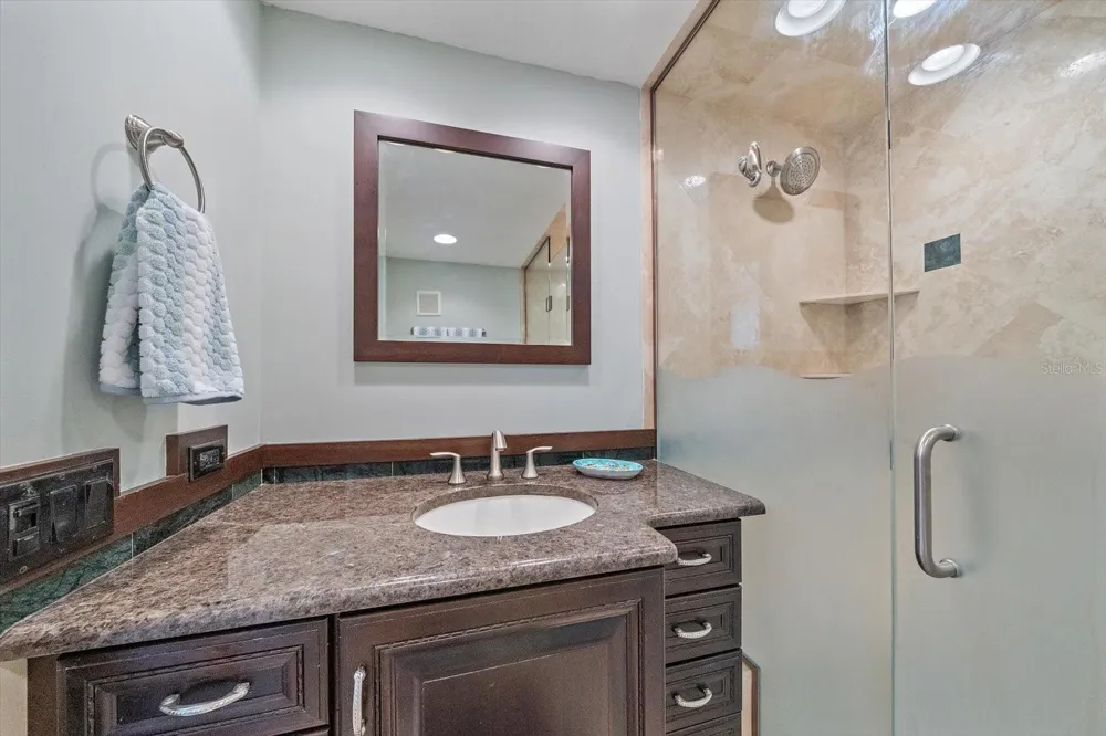 100 SANDS POINT ROAD #303 Longboat Key, FL 34228