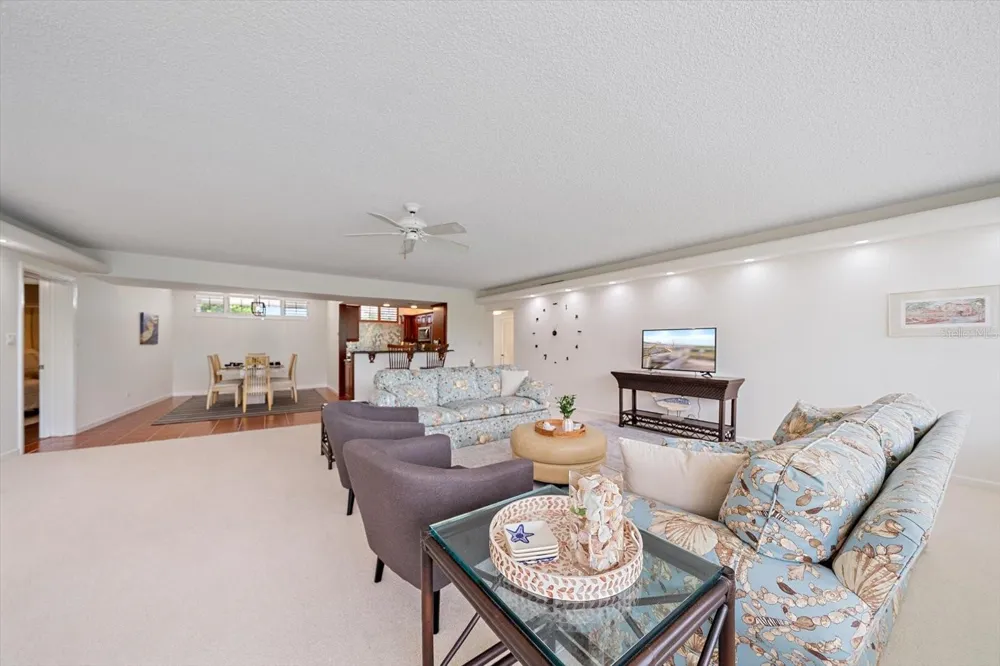 100 SANDS POINT ROAD #303 Longboat Key, FL 34228