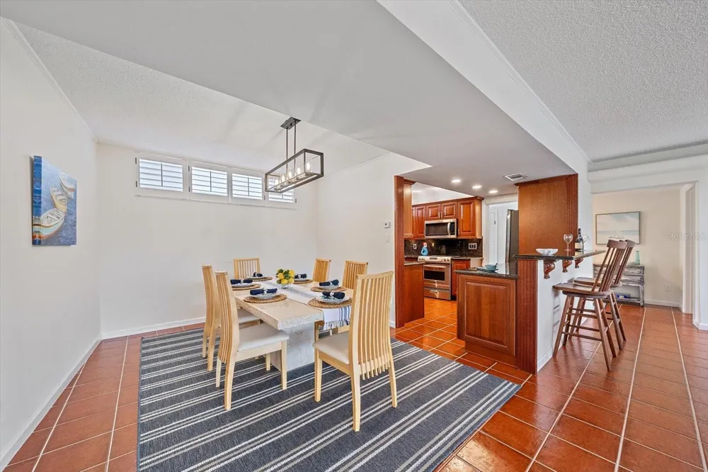100 SANDS POINT ROAD #303 Longboat Key, FL 34228