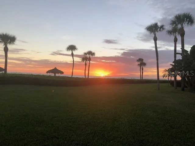 100 SANDS POINT ROAD #303 Longboat Key, FL 34228