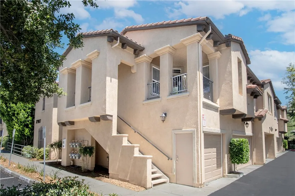 17987 Lost Canyon #127 Canyon Country, CA 91387