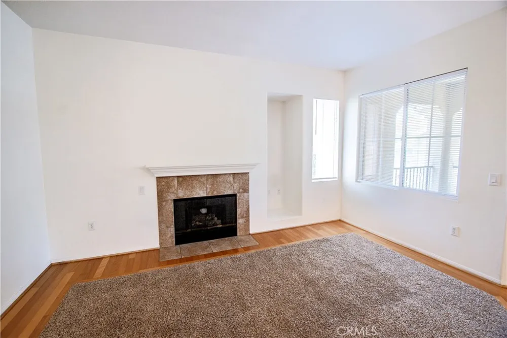 17987 Lost Canyon #127 Canyon Country, CA 91387