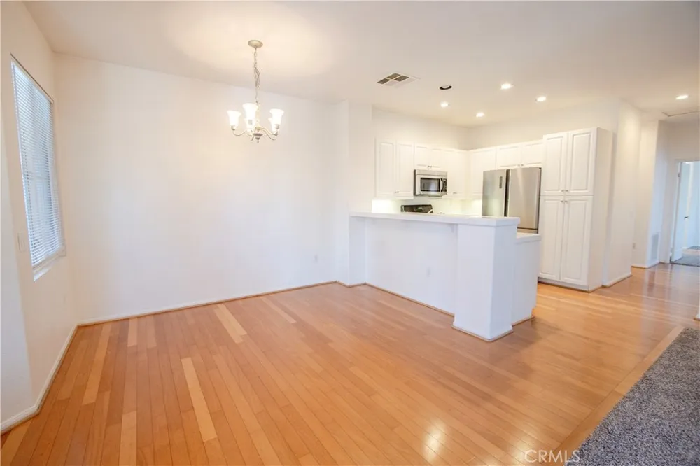 17987 Lost Canyon #127 Canyon Country, CA 91387