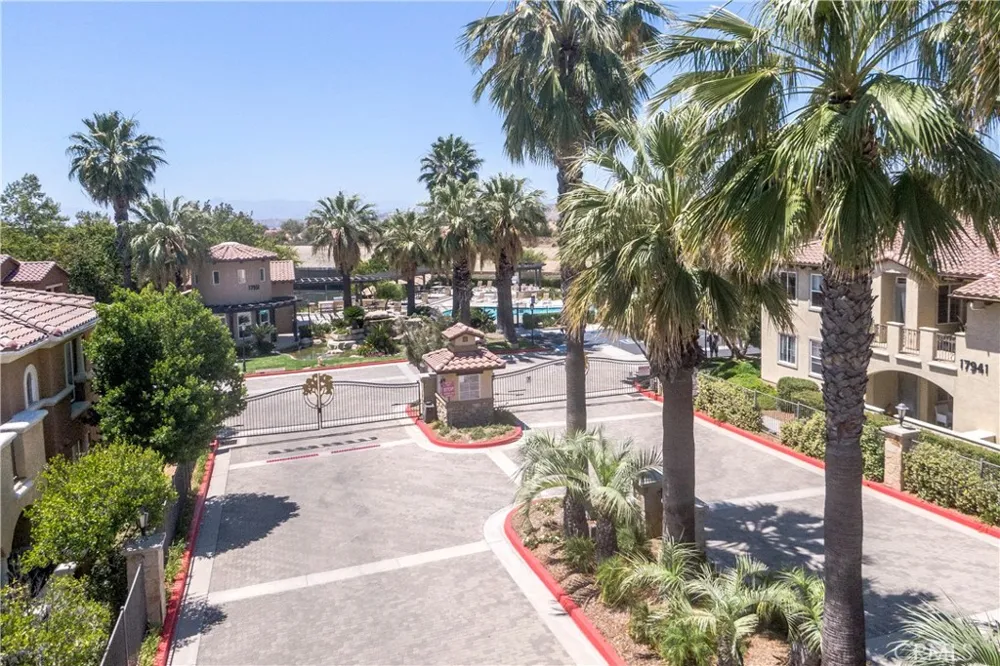 17987 Lost Canyon #127 Canyon Country, CA 91387