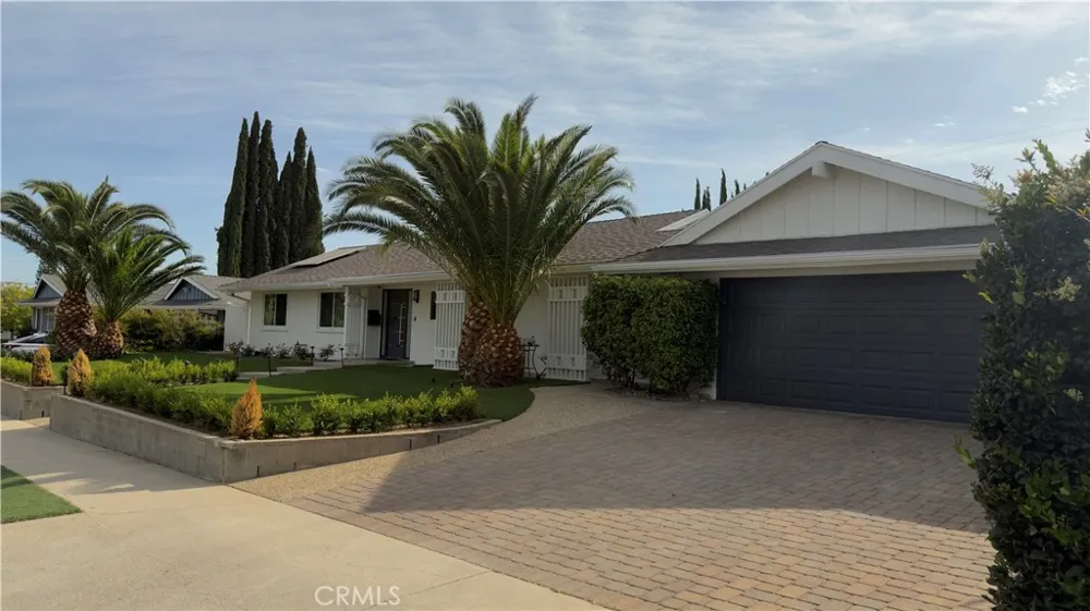 10111 Oso Avenue Chatsworth, CA 91311