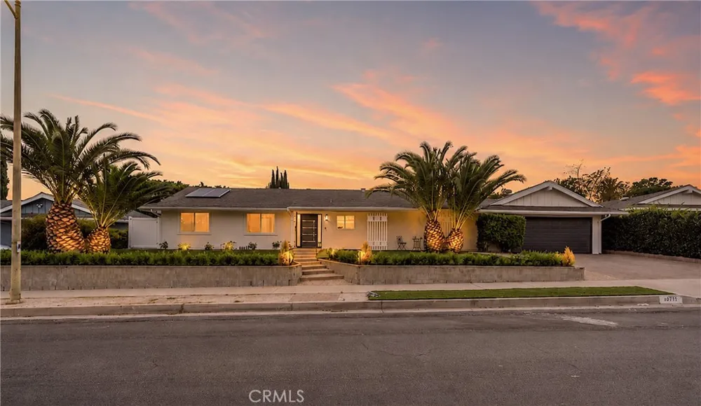 10111 Oso Avenue Chatsworth, CA 91311