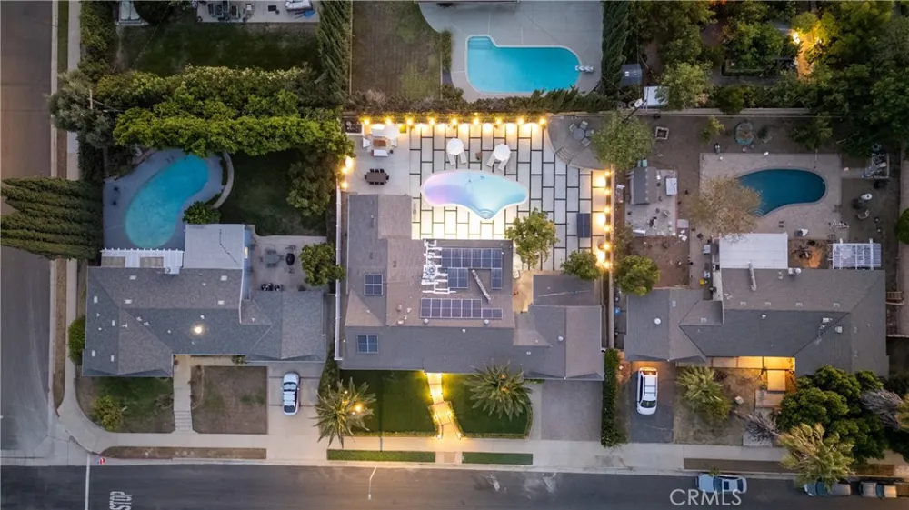 10111 Oso Avenue Chatsworth, CA 91311