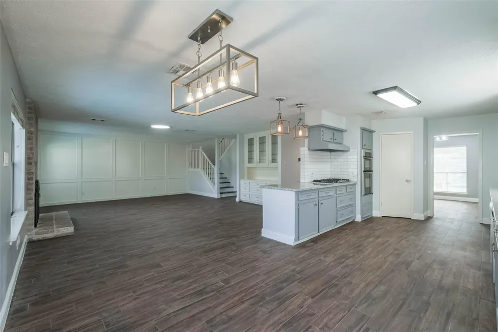 11902 Brook Meadows Lane Meadows Place, TX 77477