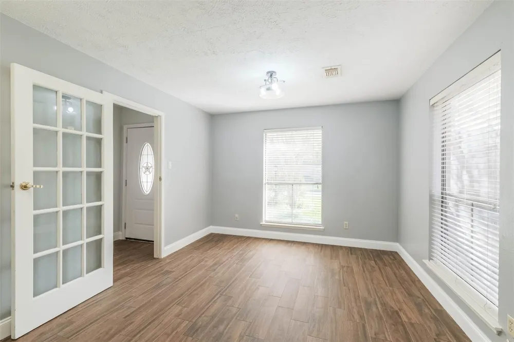 11902 Brook Meadows Lane Meadows Place, TX 77477