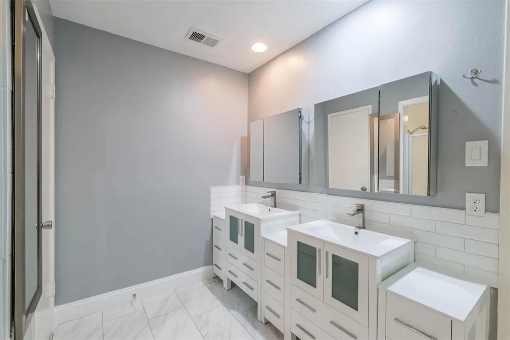11902 Brook Meadows Lane Meadows Place, TX 77477