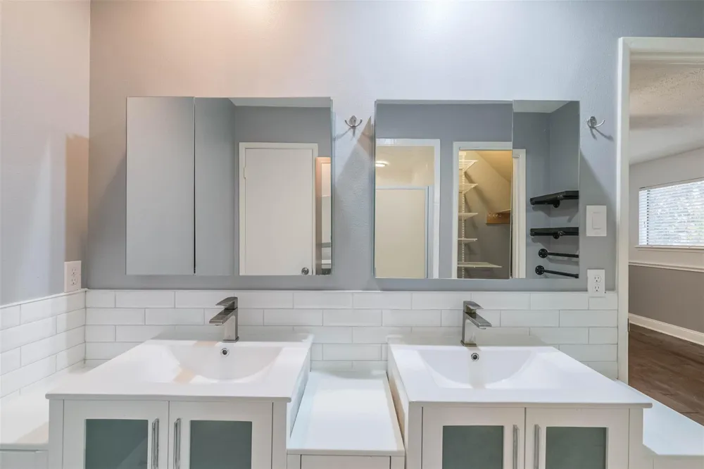 11902 Brook Meadows Lane Meadows Place, TX 77477