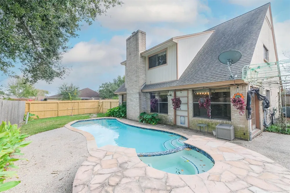 11902 Brook Meadows Lane Meadows Place, TX 77477