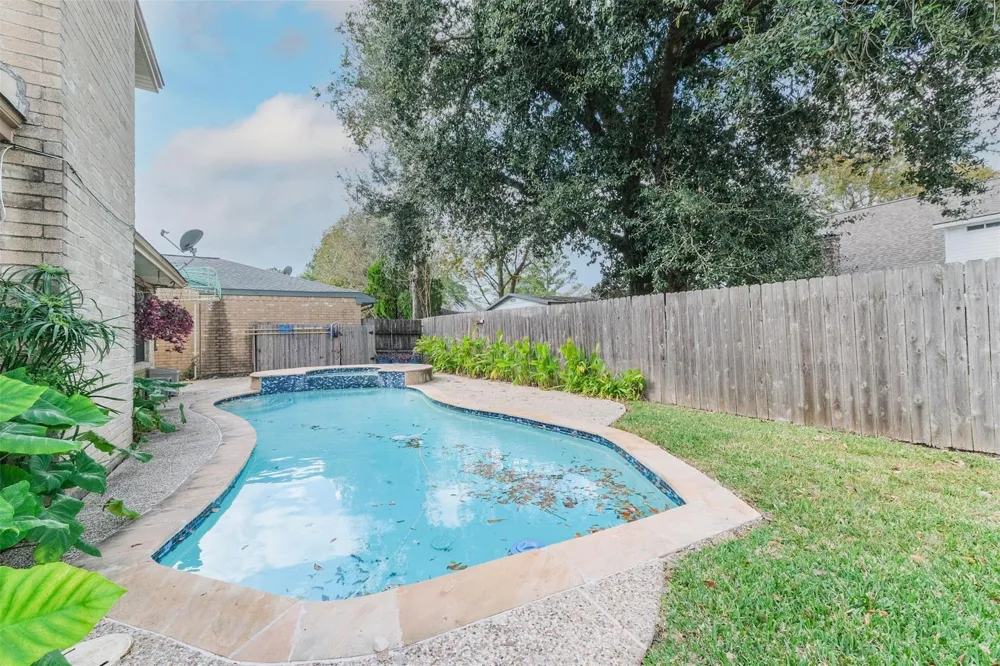 11902 Brook Meadows Lane Meadows Place, TX 77477