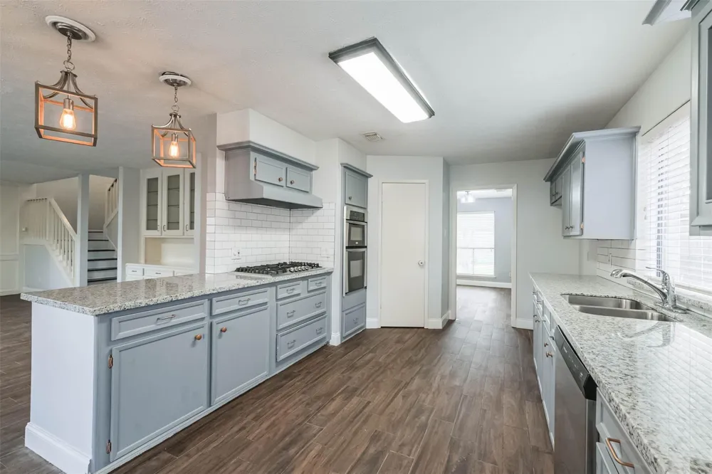 11902 Brook Meadows Lane Meadows Place, TX 77477