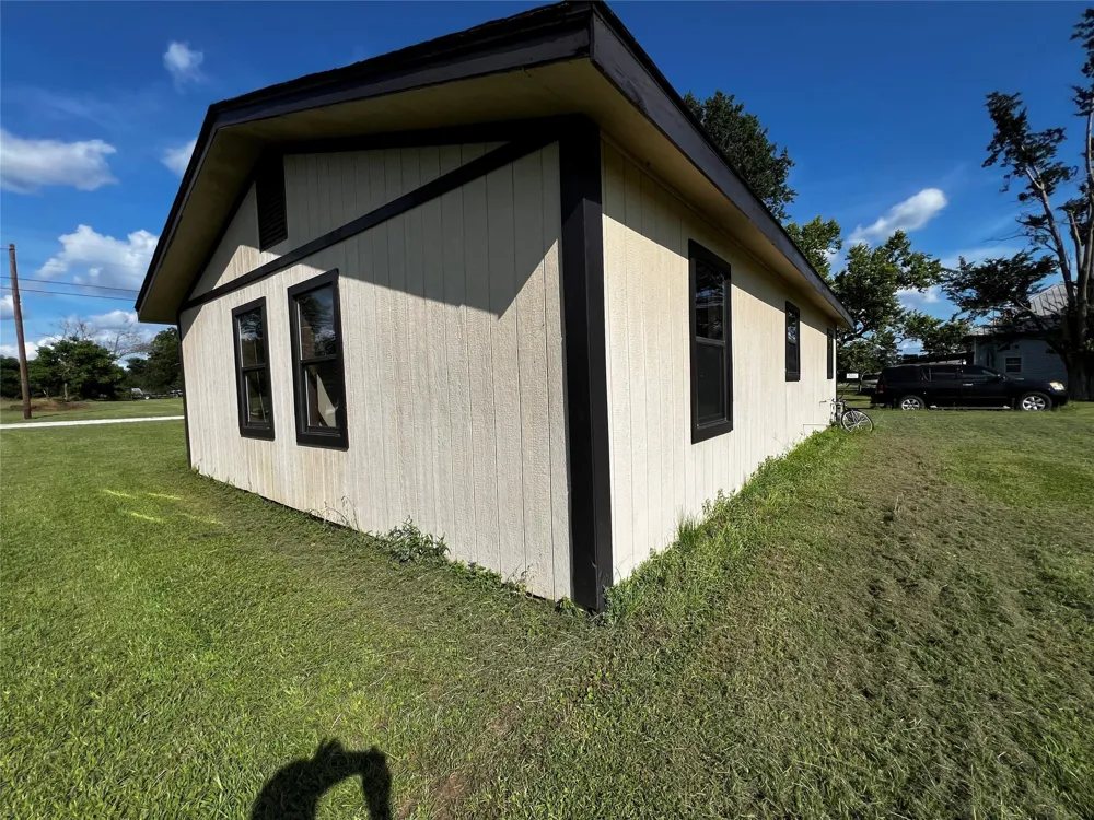 157 Clute Road Leona, TX 75850