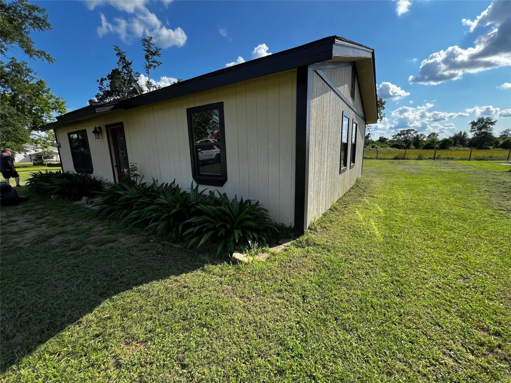 157 Clute Road Leona, TX 75850