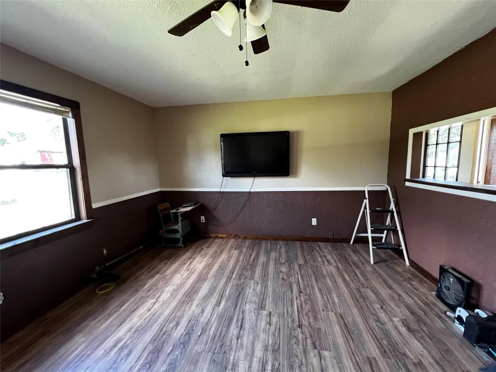 157 Clute Road Leona, TX 75850