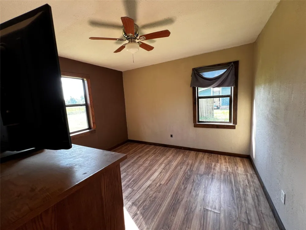157 Clute Road Leona, TX 75850