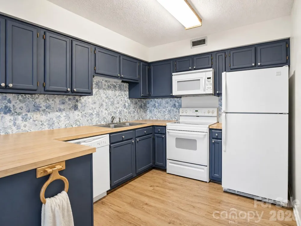1330 5th Street NE #131 Hickory, NC 28601