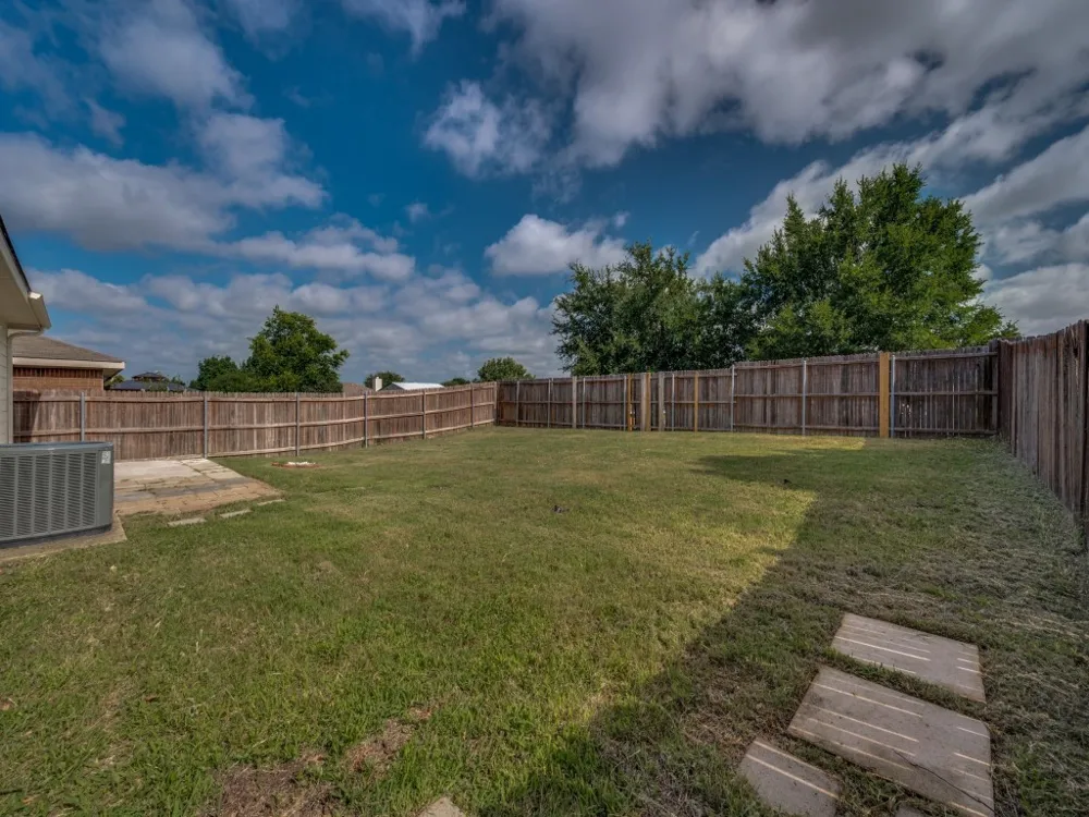 8821 CHISHOLM TRAIL Cross Roads, TX 76227