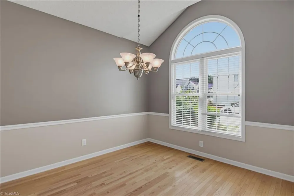 403 Clover Court Eden, NC 27288