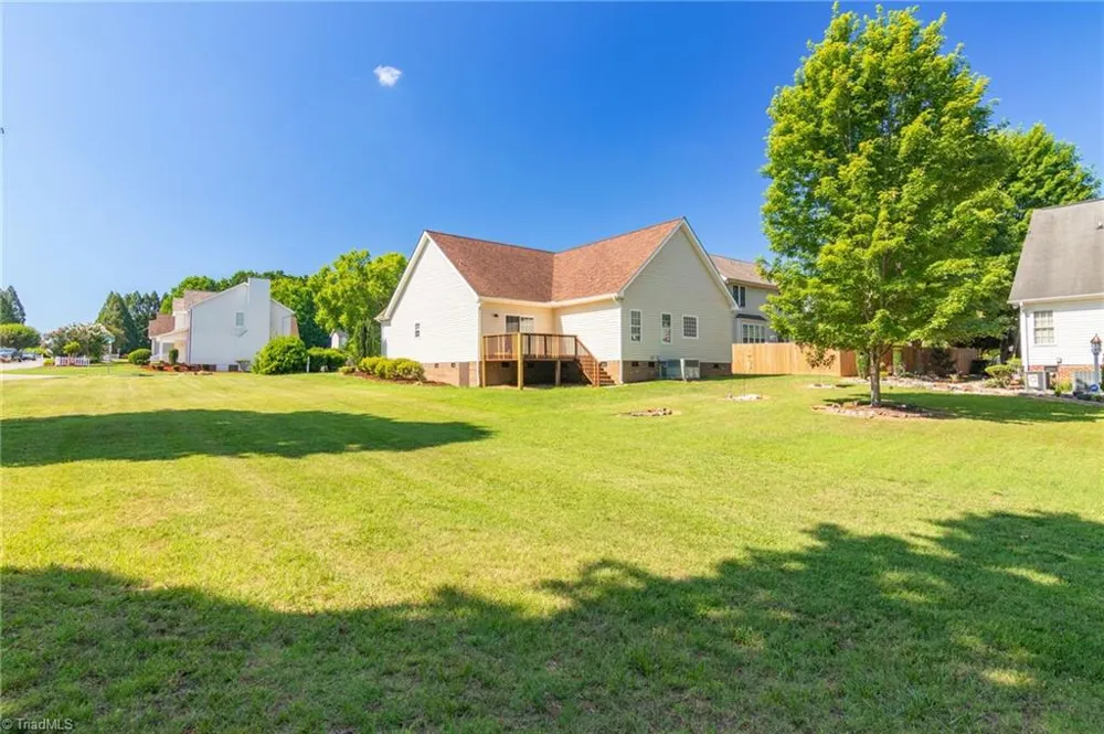 403 Clover Court Eden, NC 27288
