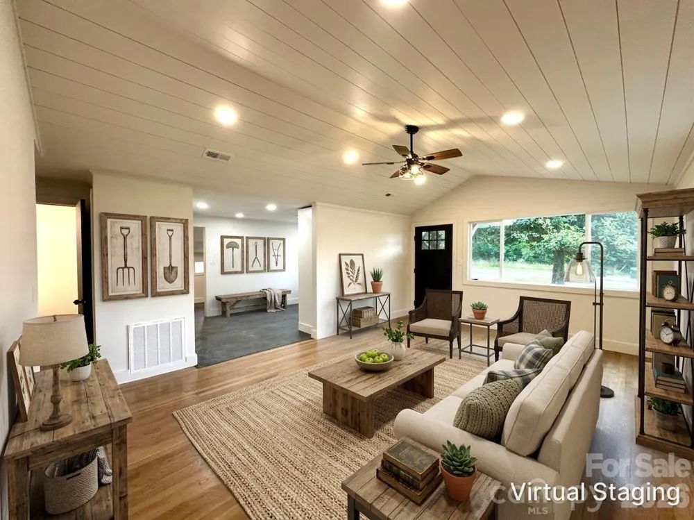 908 E 1st Street Newton, NC 28658