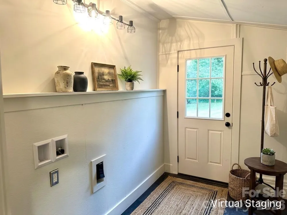 908 E 1st Street Newton, NC 28658