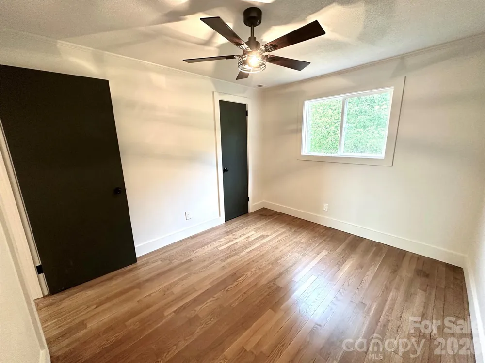 908 E 1st Street Newton, NC 28658