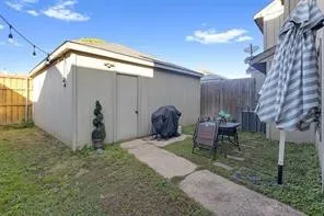 4937 Lomax Drive Dallas, TX 75227