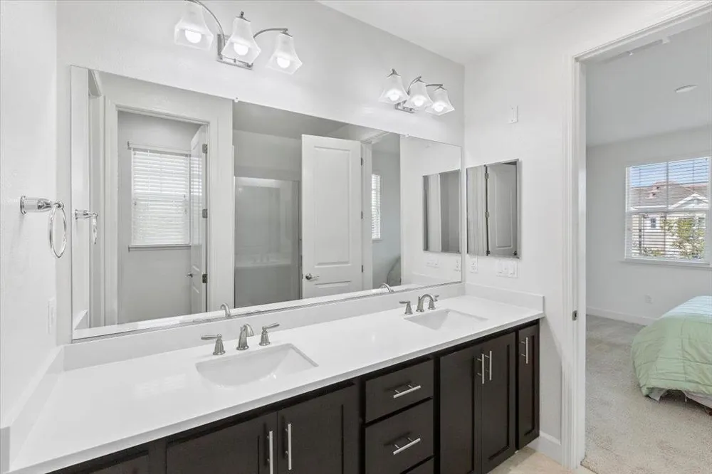 2041 Atlas Loop Mountain View, CA 94043