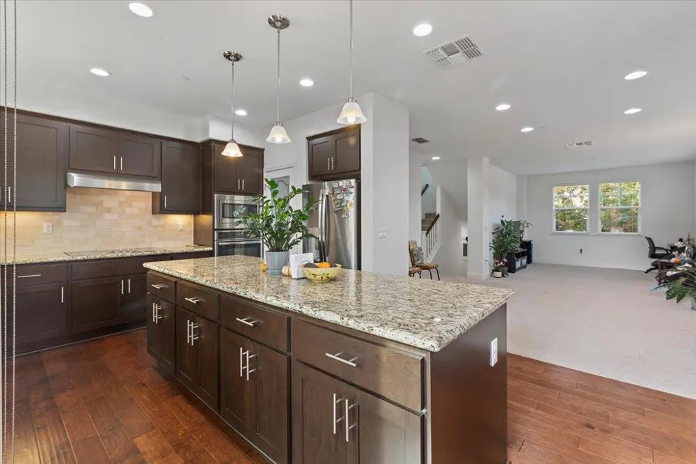 2041 Atlas Loop Mountain View, CA 94043