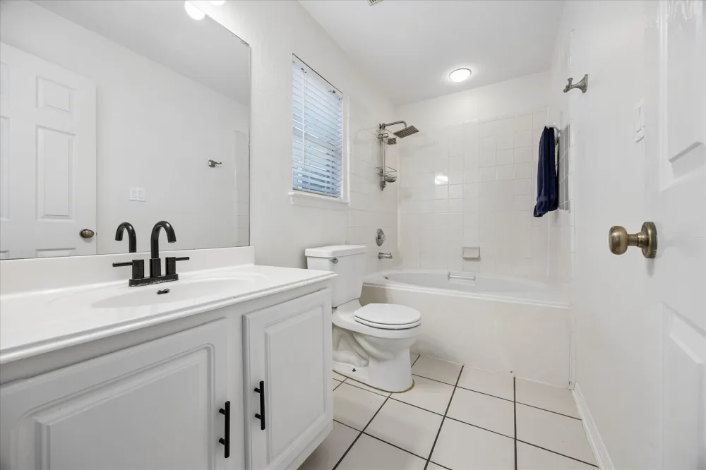1011 Brodie Street #15 Austin, TX 78704