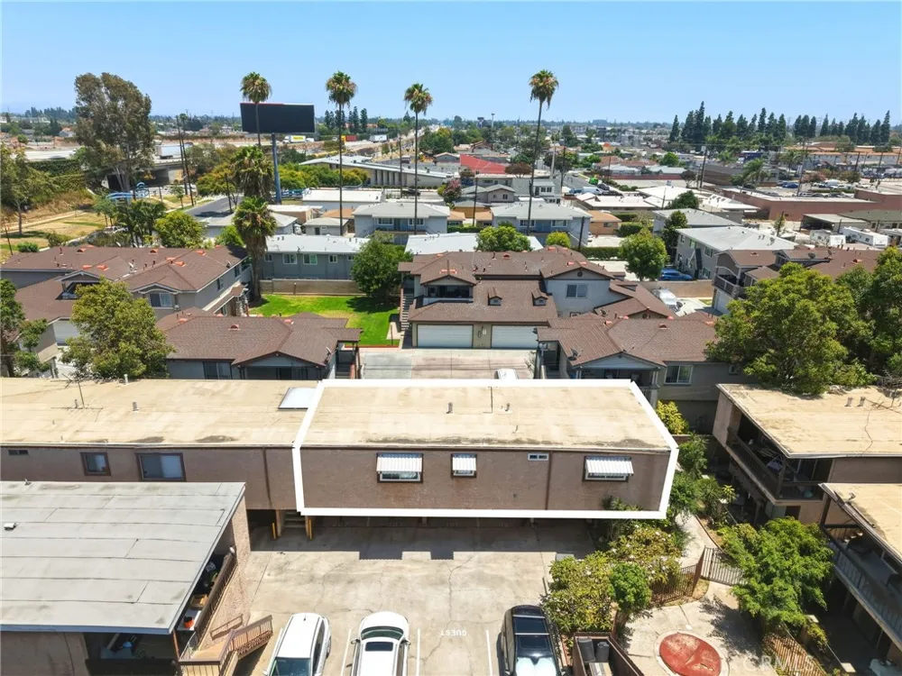 9312 Palm Street #205 Bellflower, CA 90706