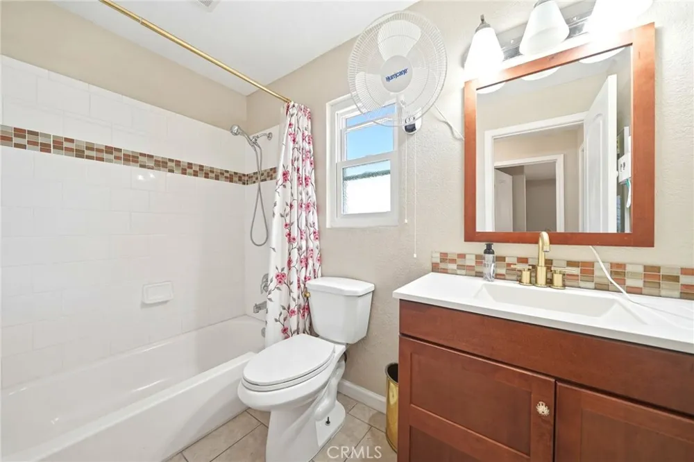 9312 Palm Street #205 Bellflower, CA 90706