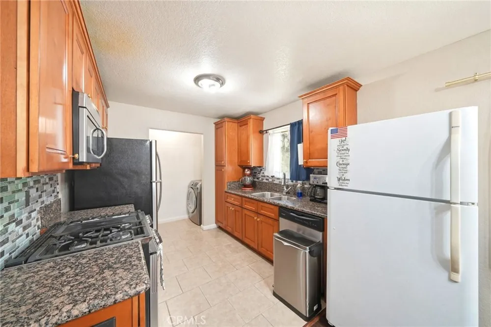 9312 Palm Street #205 Bellflower, CA 90706