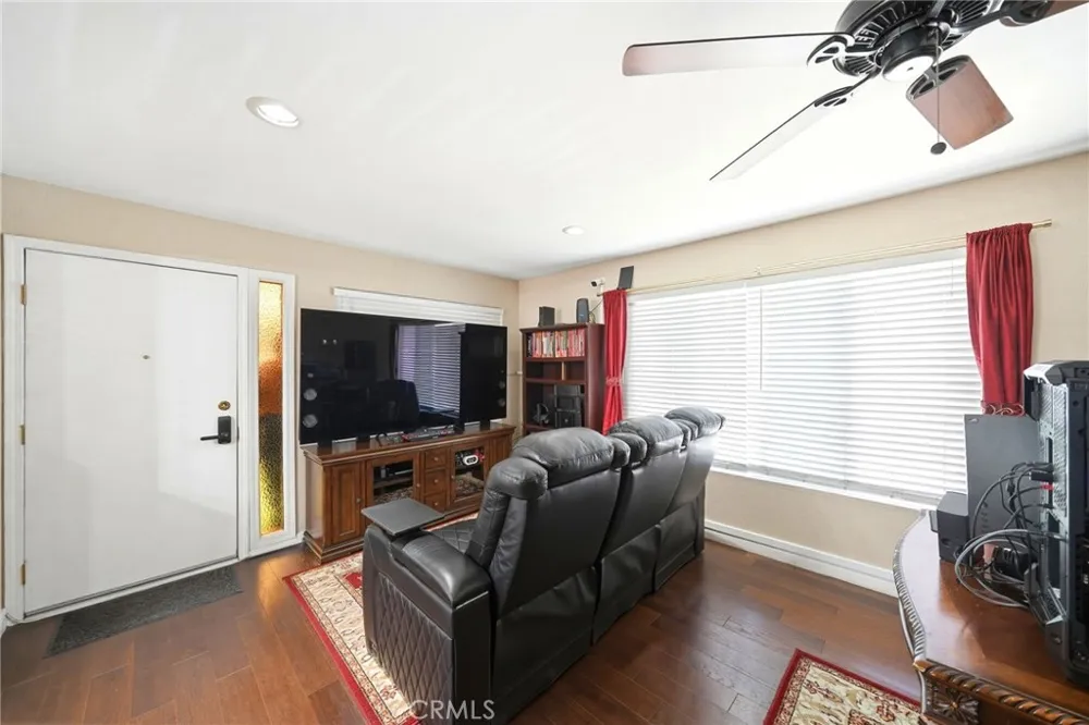 9312 Palm Street #205 Bellflower, CA 90706
