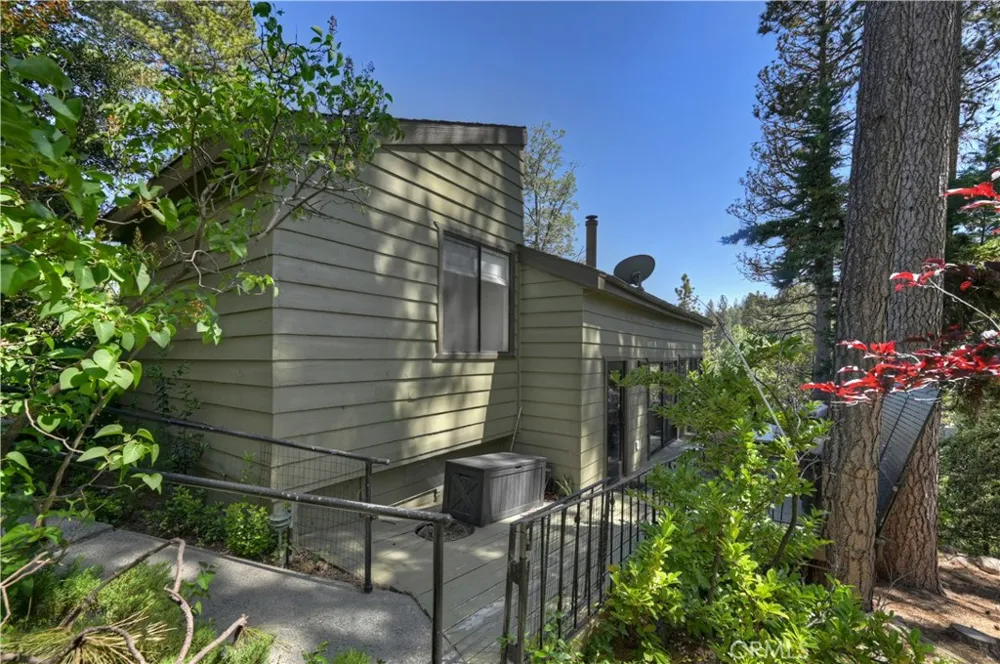 27657 Peninsula Dr. #135 Lake Arrowhead, CA 92352
